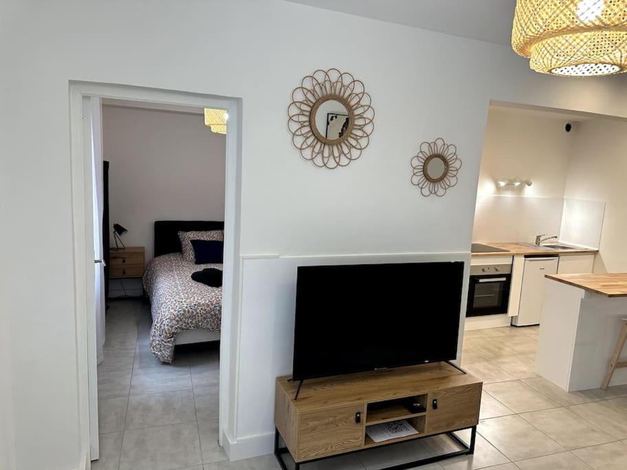 Le Nid Douillet Apartment Nimes Exterior photo